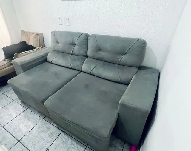 Sofá retrátil reclinável 
