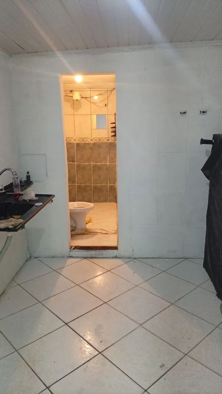 Aluga-se quarto *  - Foto 2