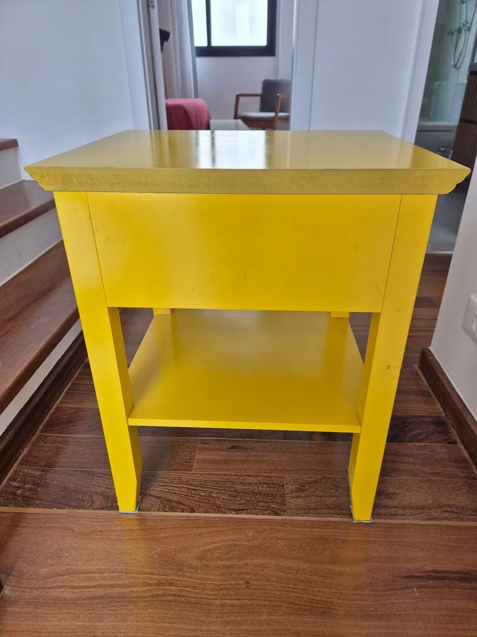 Mesa de cabeceira amarela - Foto 3