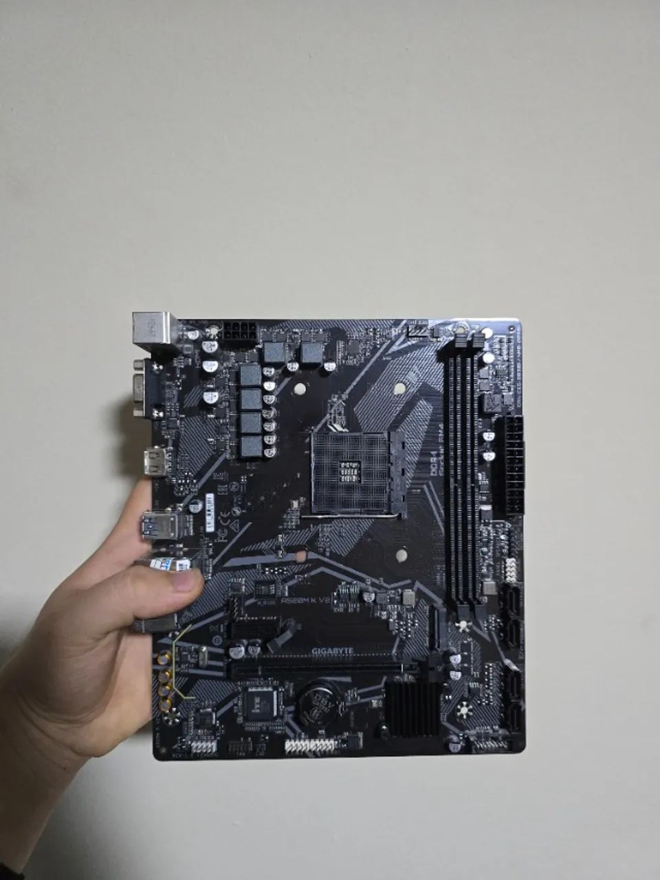 Placa mãe A520M K V2 GIGABYTE