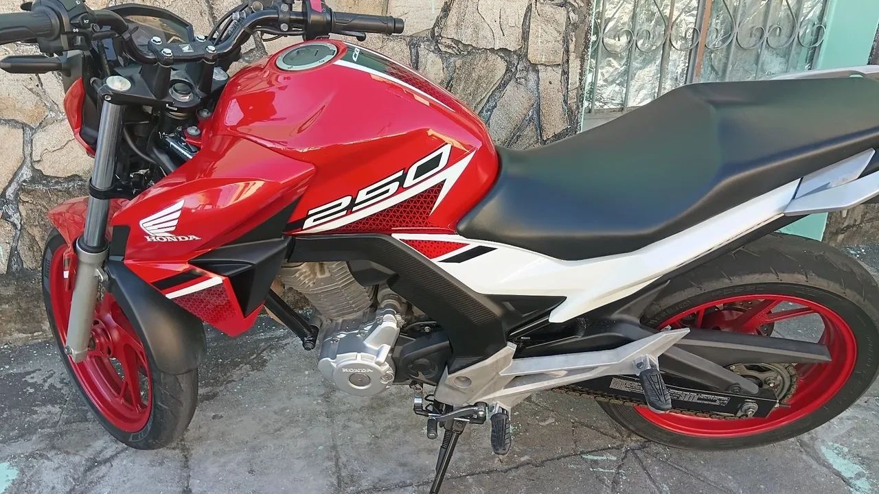 CB twister 250, com 17200, muito bem conservada. - Foto 3