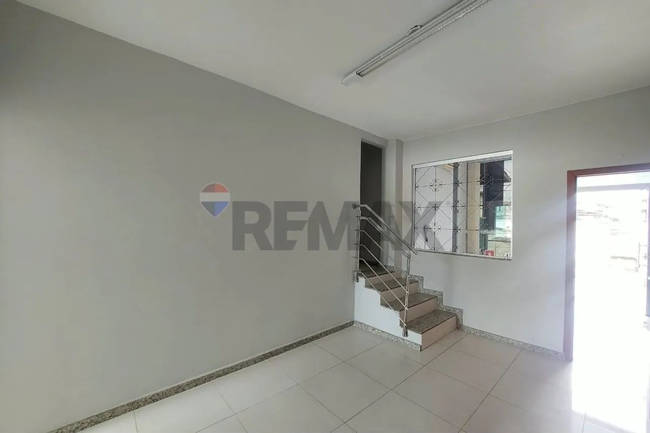Casa comercial para alugar no Bairro Nova Suíça!!!