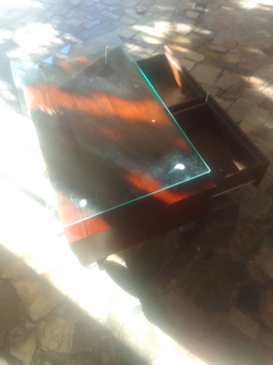 Mesa de centro COM vidro e gavetas  - Foto 3