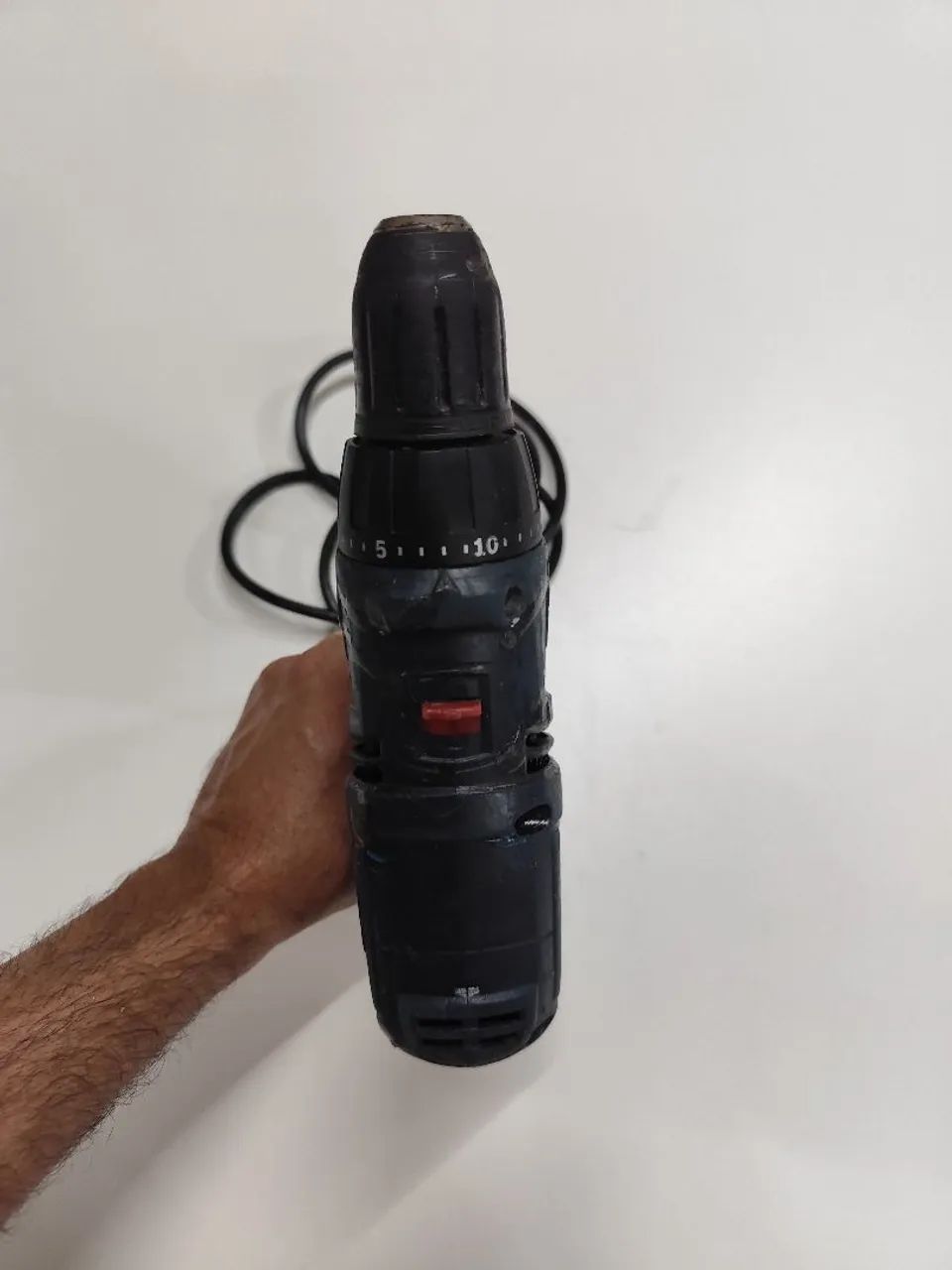 Parafusadeira Bosch semi nova  - Foto 3