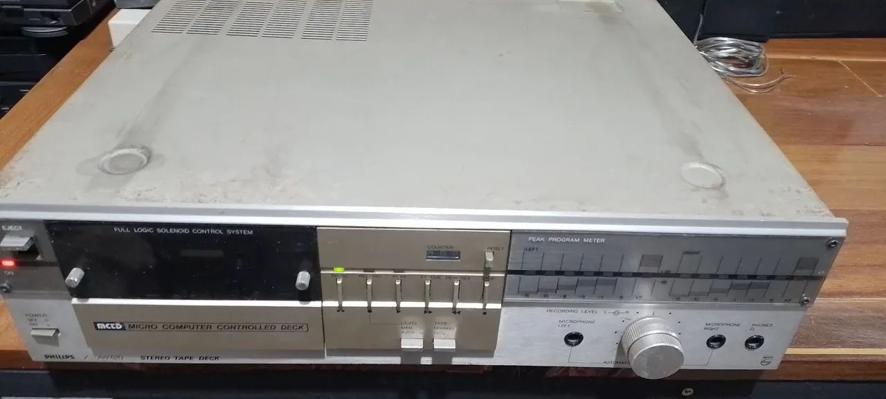 Aparelho  Philips  stereo  tape  deck  - Foto 5