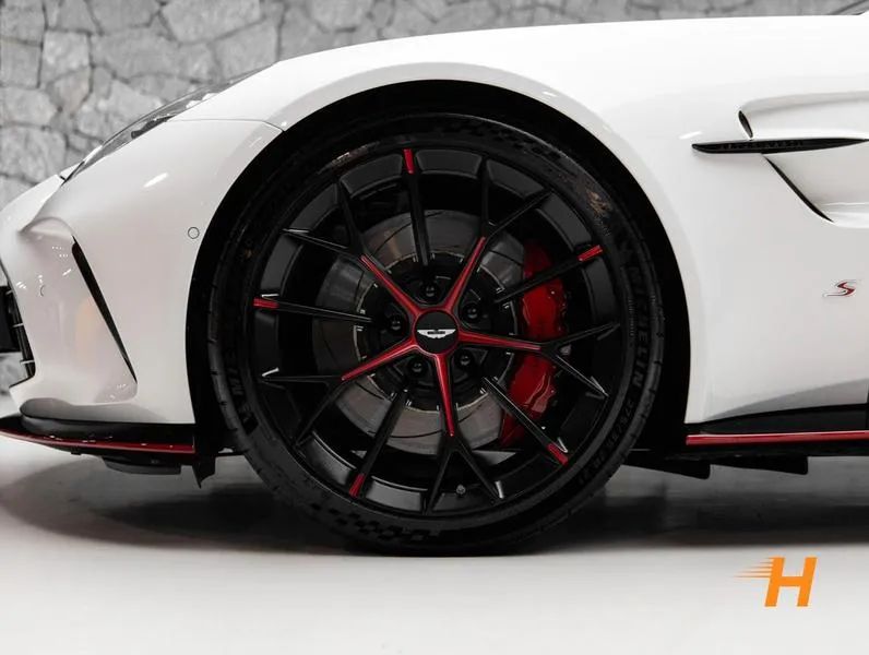 Aston Martin Vantage S 6.0 V12 565cv, foto 7 de 20
