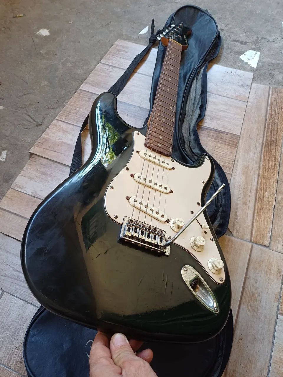 Guitarra stratocaster Phoenix 