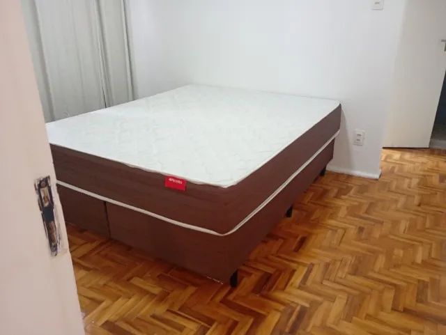 Vendo duas(2) camas de casal 