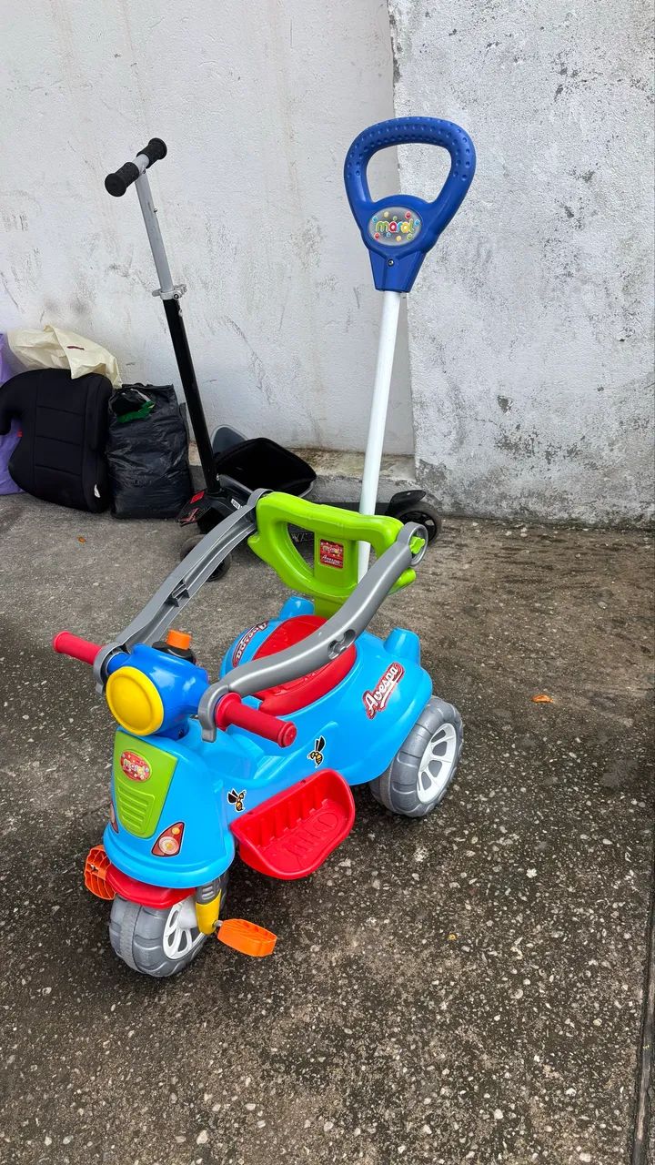 Triciclo infantil 