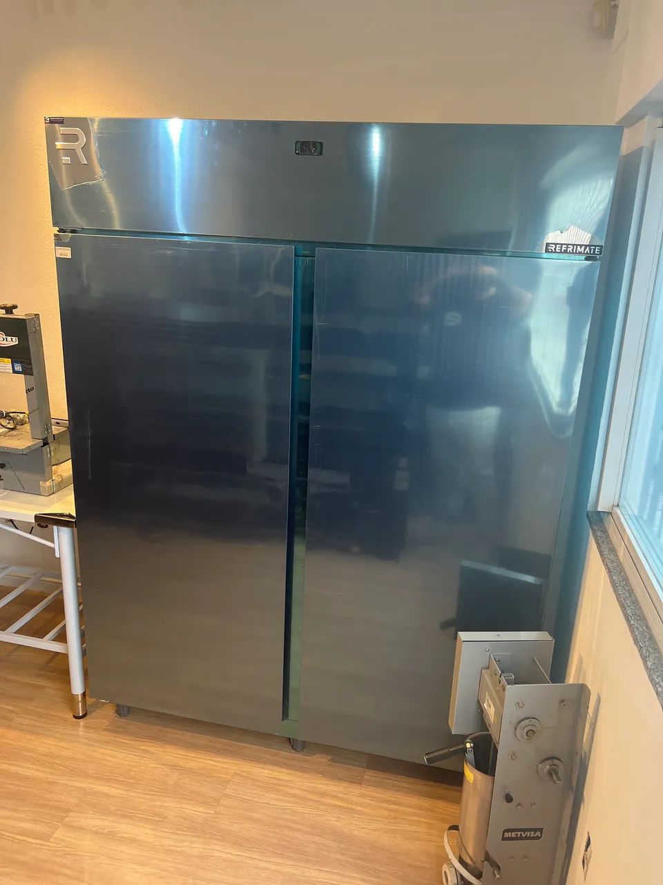 Câmara para carnes - açougue - 1,900L 