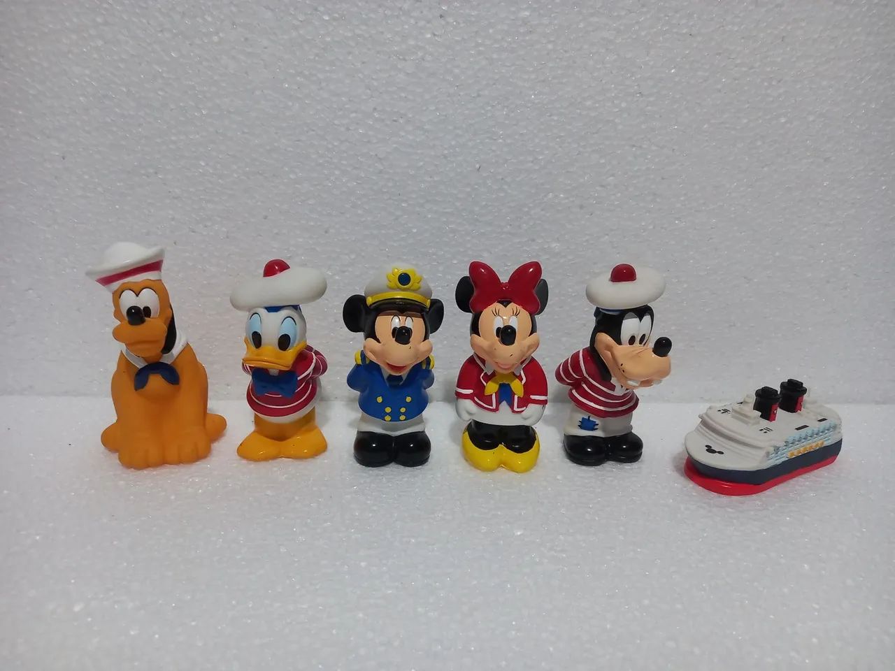 Bonecos Coleção Disney Cruzeiro do Mickey 