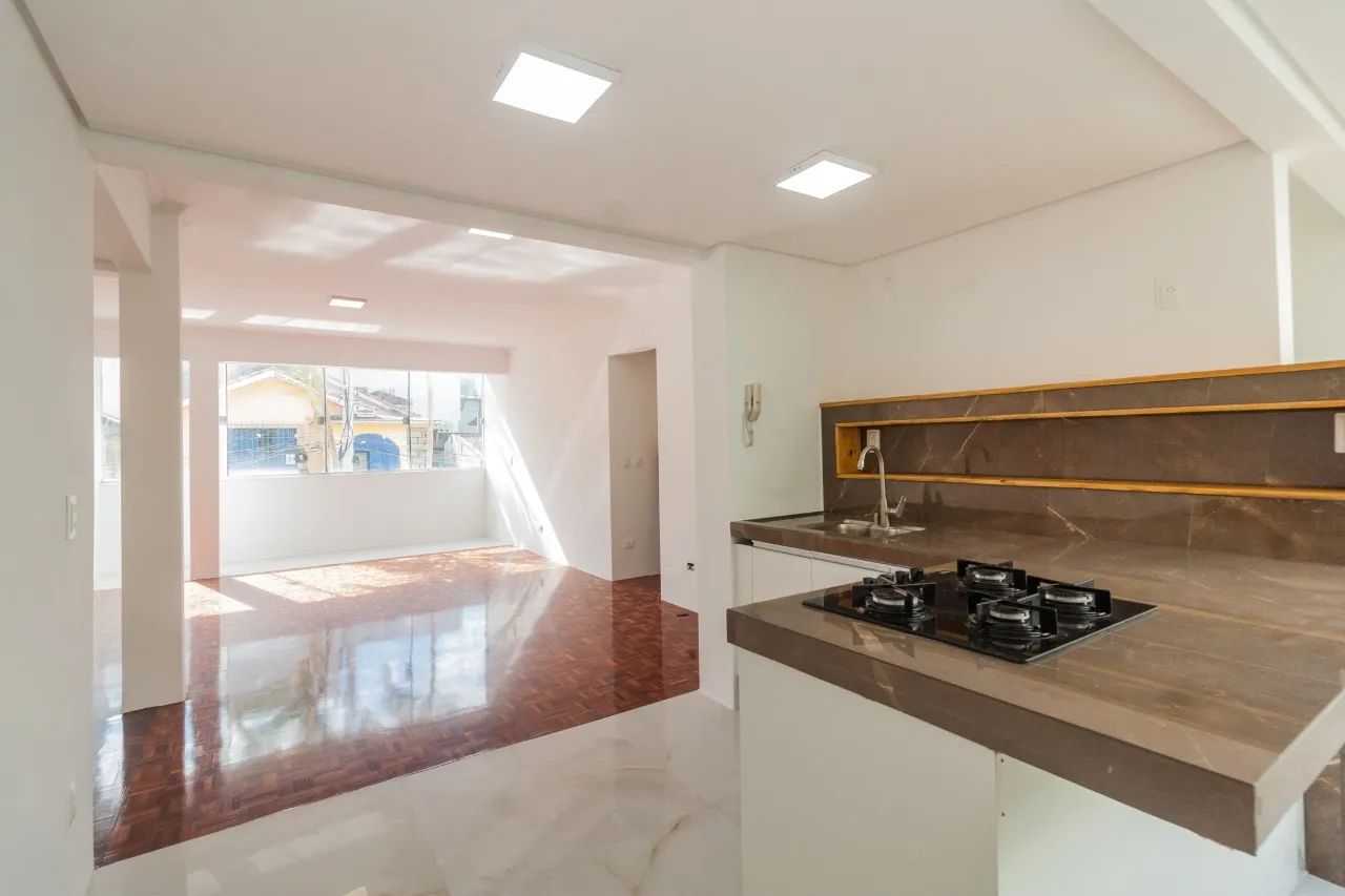 Apartamento de 3 quartos no bairro Coqueiros.