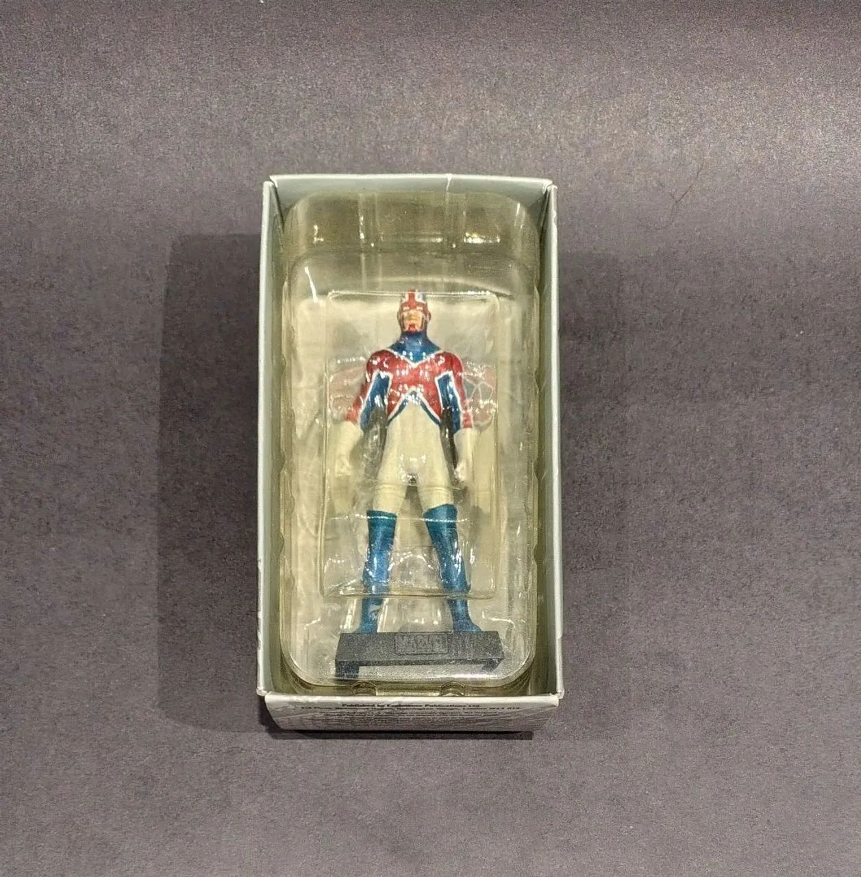Miniatura Marvel Eaglemoss Capitão Britânia - Perfeito + Fasc. 21 e Embalagem - Foto 2