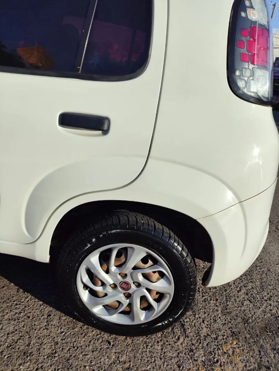 Fiat Uno Attractive 1.0 EVO Fire Flex 8V 5P 2021 - Foto 5