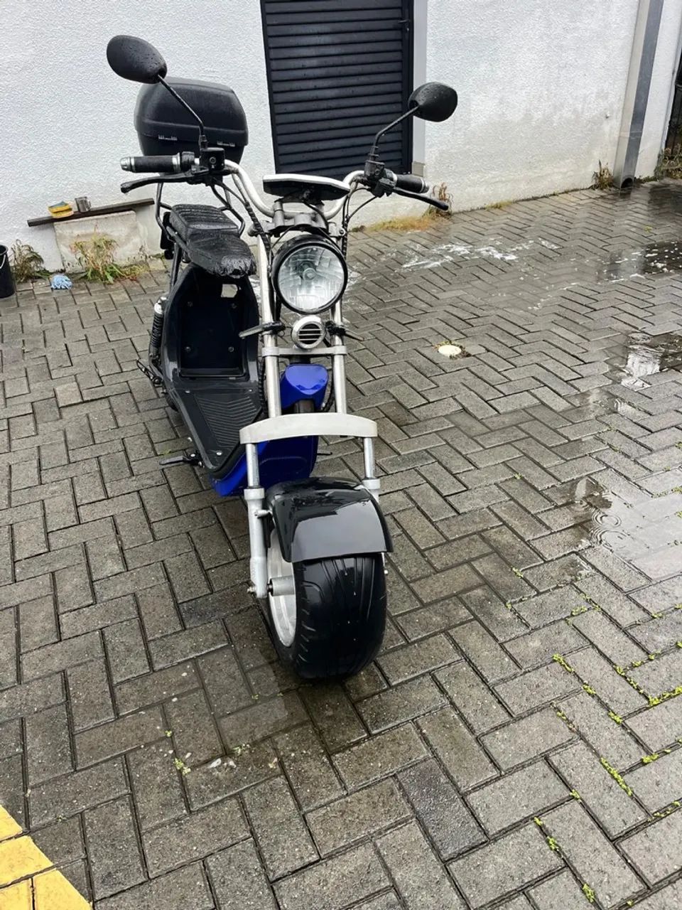 Scooter Elétrica 2000W - Emplacada, conservada e documentada