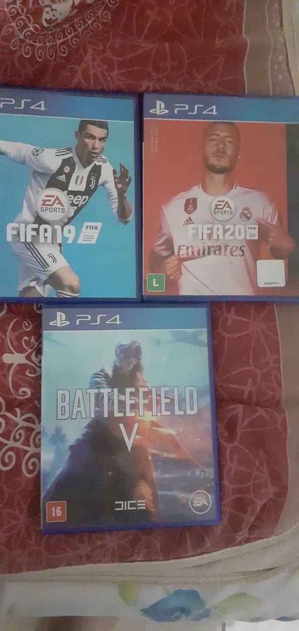 Vendo ps4 com 4 jogos 500gb - Foto 2