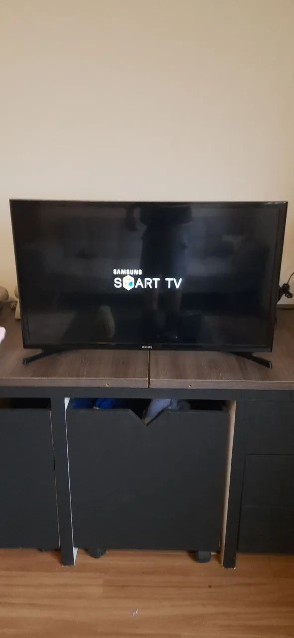 TV Samsung J4300. Com 32 polegadas  - Foto 3