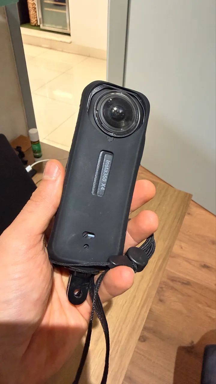Insta 360 X4 - Foto 4