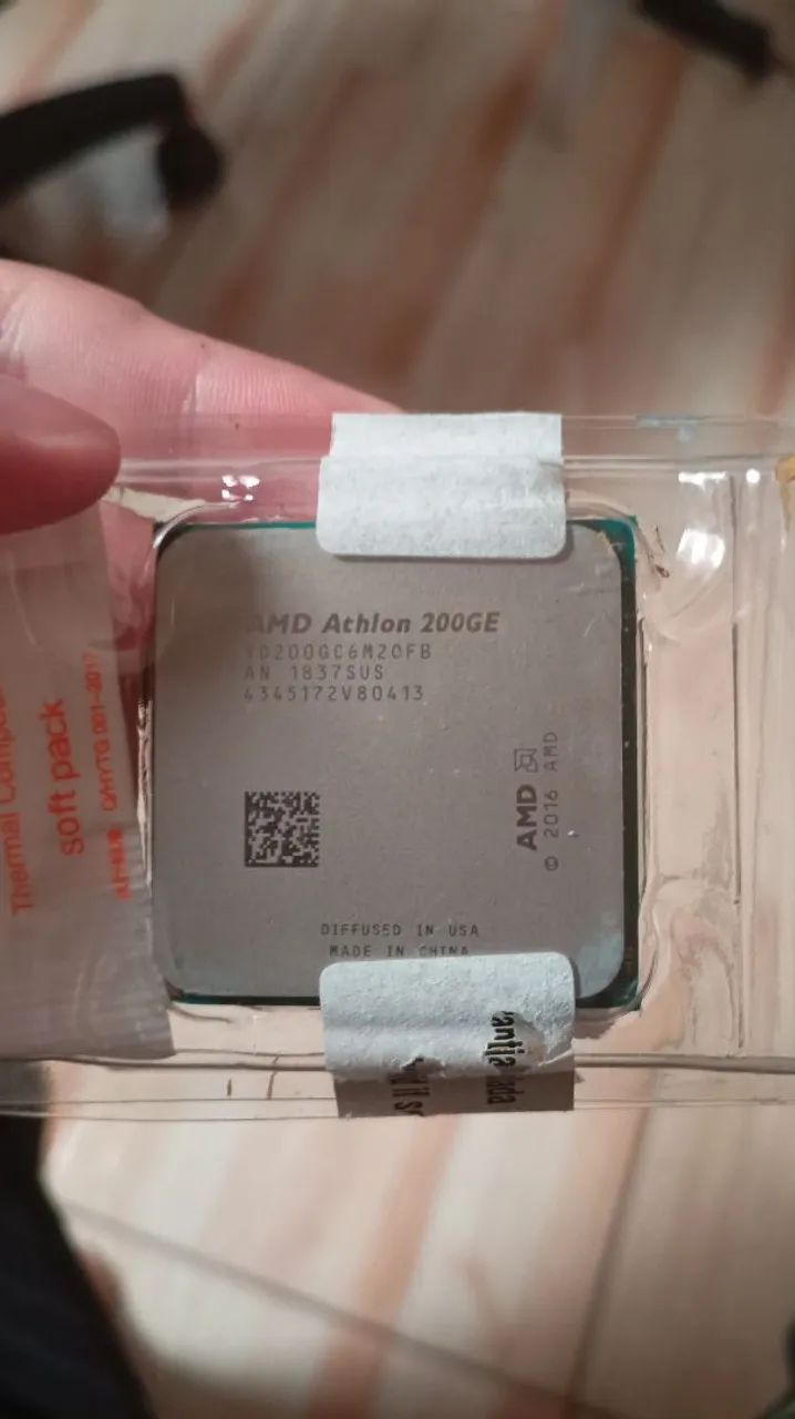 AMD ATHLON 200GE (AM4)