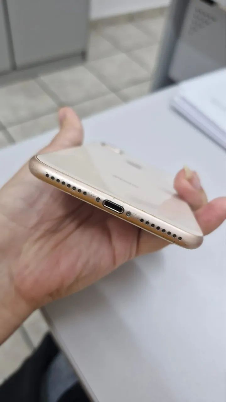 iPhone 8 Plus 64GB- excelente custo- benefício - Celulares e