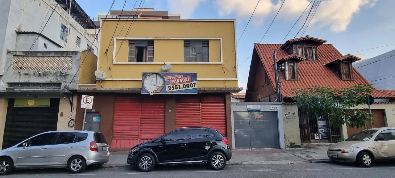 Prédio c/ 2 lojas, apto e casa junto à UPA Nova Suíça.