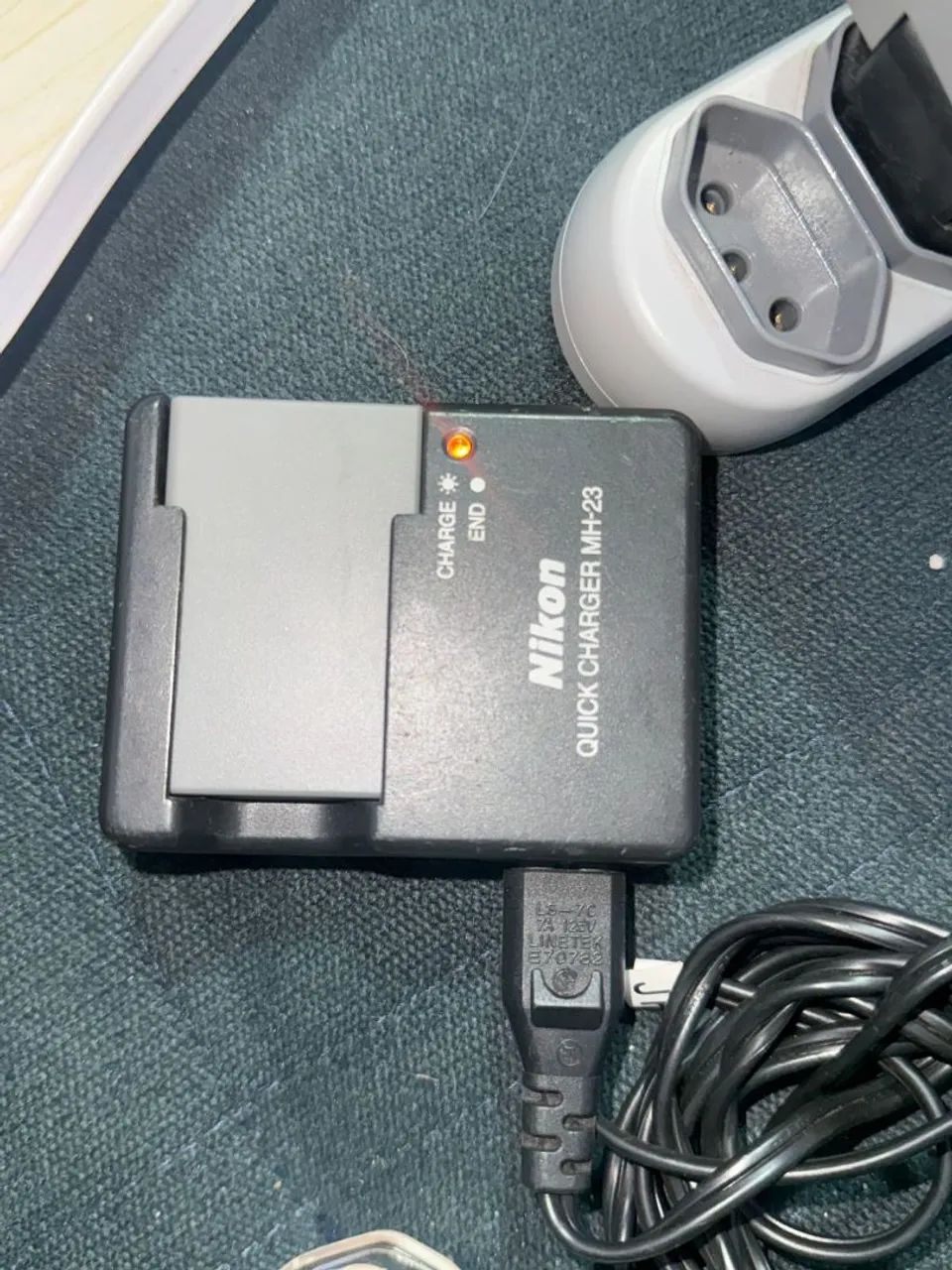 Nikon D40X + lente + carregador + case! - Foto 4