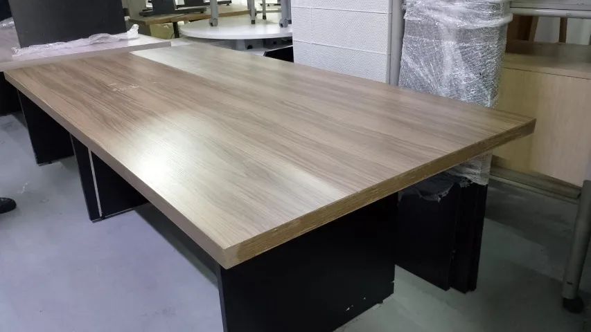 Mesa de Escritório para Reunião - Foto 2