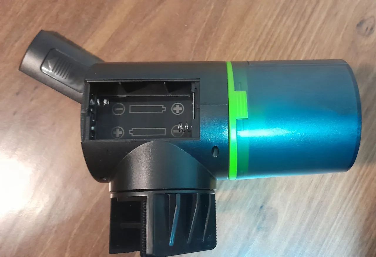 Alimentador Automático de Peixes65576063036417123