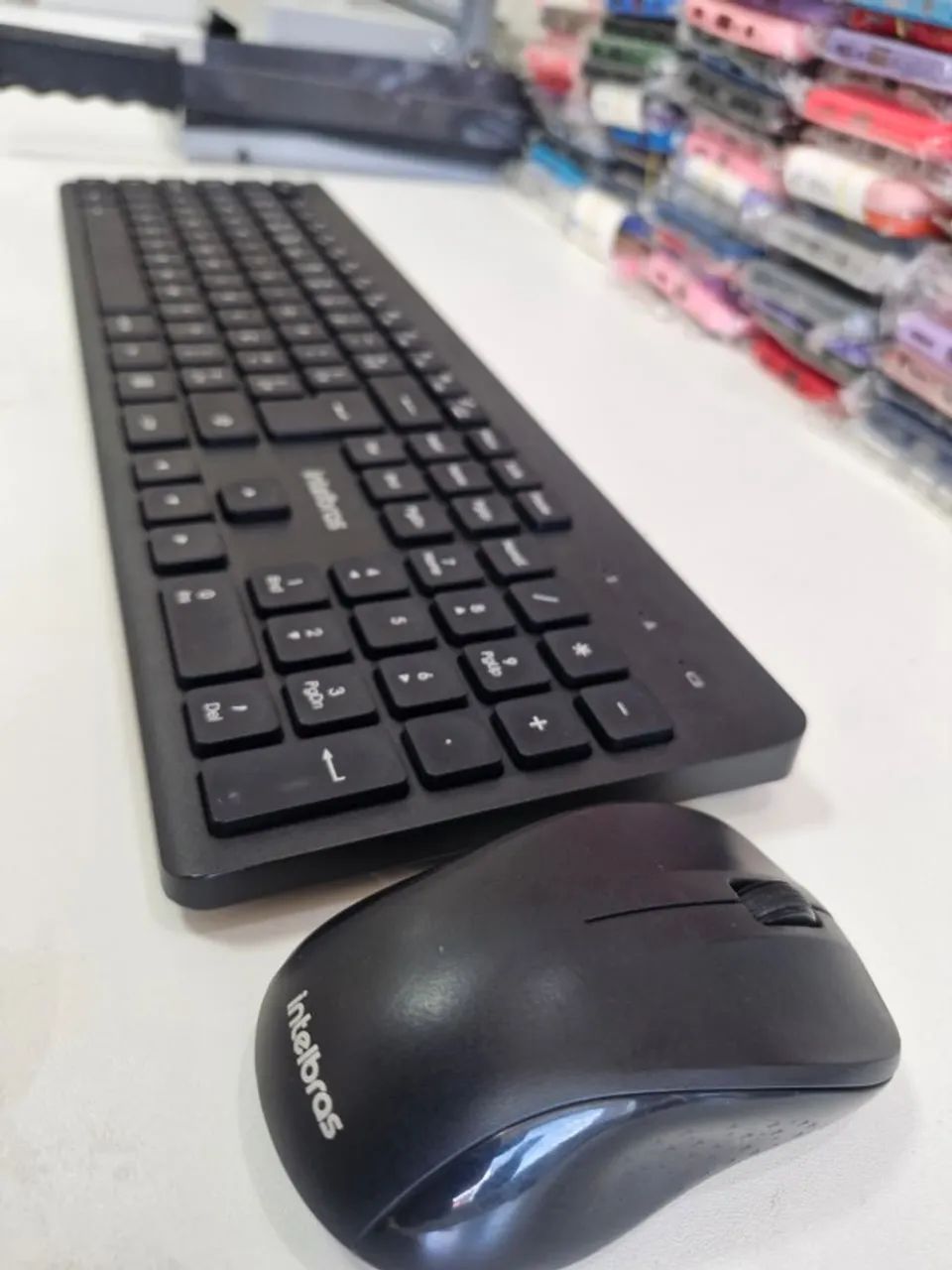 Kit Teclado e Mouse sem Fio Intelbras CSI50 Clique Silencioso