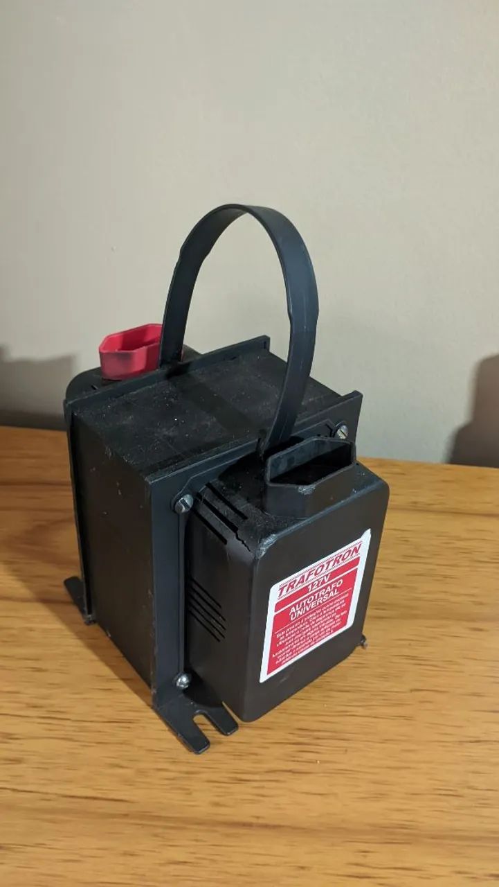 Transformador 5000va 110-220v para AR até 12.000 BTUs (usado pouquíssimas vezes) - Foto 3