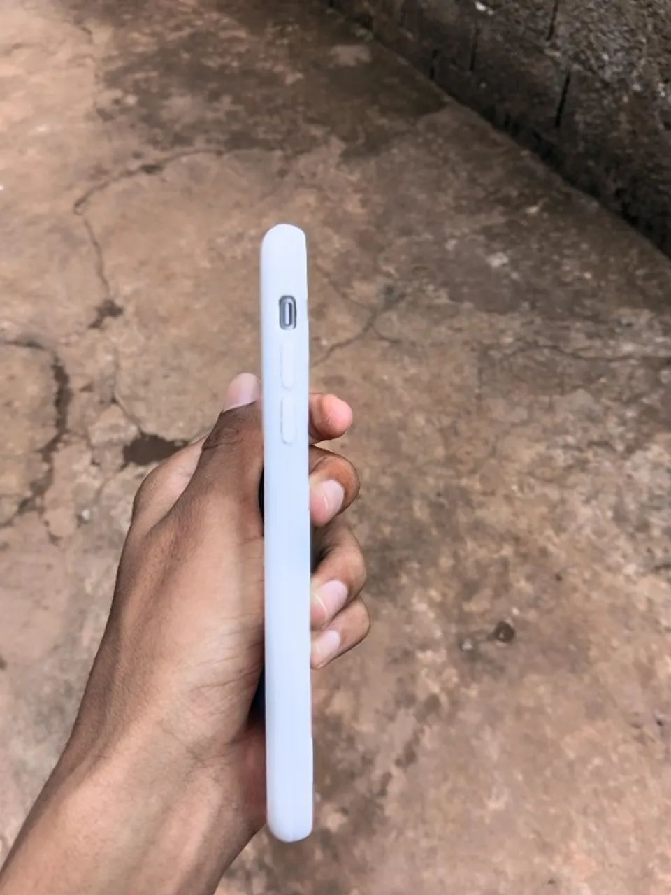? iPhone 11 128GB - R$ 1.100 iPhone 11 de 128GB, funcionando normalmente e com ótimo dese - Foto 5