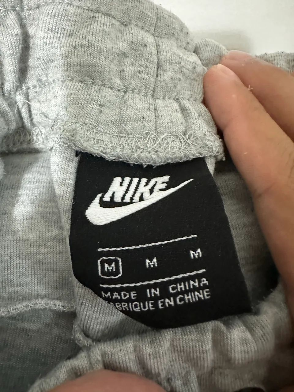Calça Nike tech tamanho M - Foto 3