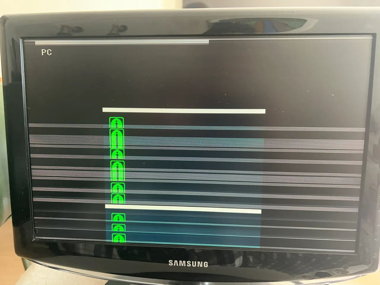 Monitor/TV Samsung 19? LN19A330 - com defeito! - Foto 4