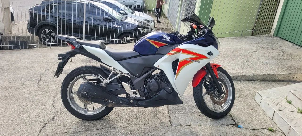 Honda CBR 250 - Foto 3