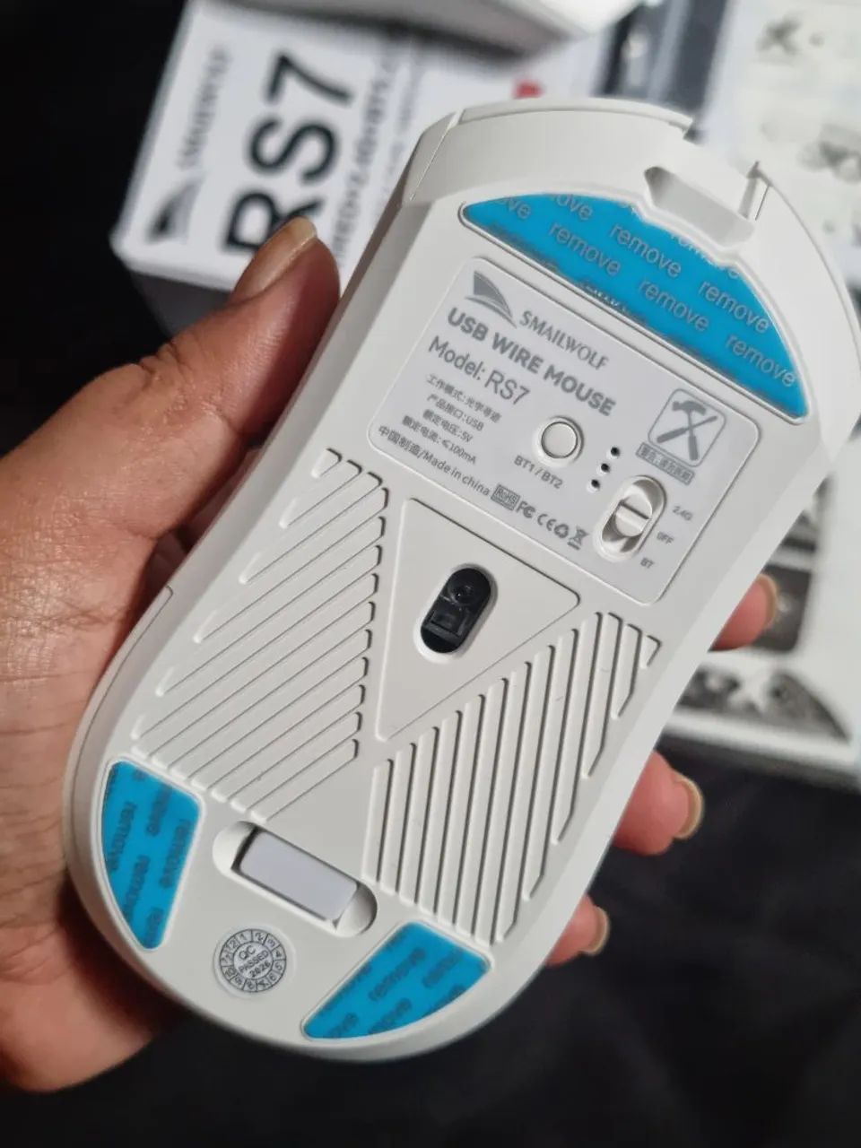 Mouse Sem Fio Smallwolf RS7 Bluetooth 2.4G - Preto/Branco - Foto 3