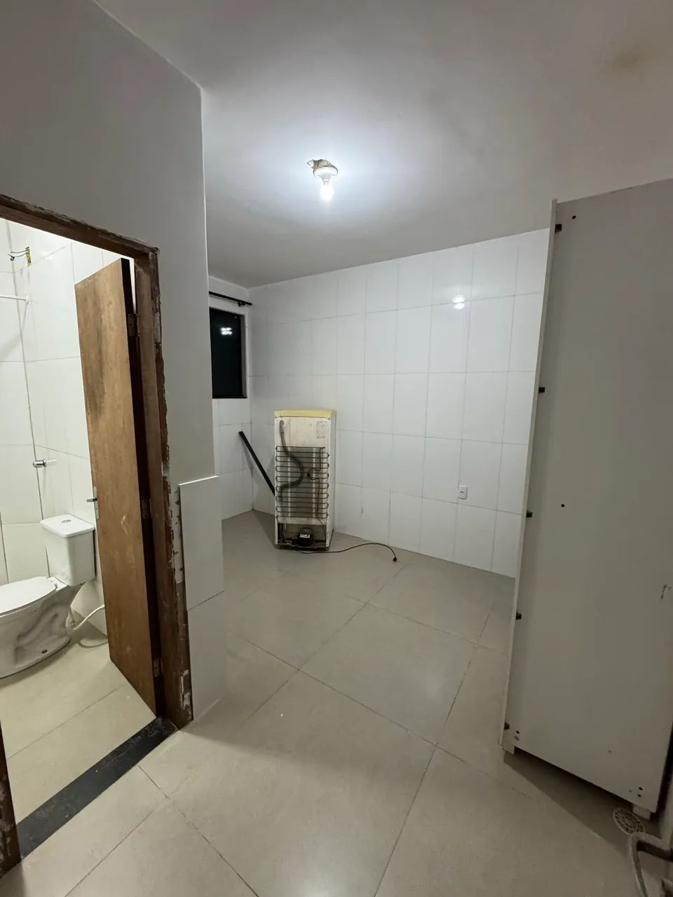 KIT NET- 2 cômodos e 1 banheiro 