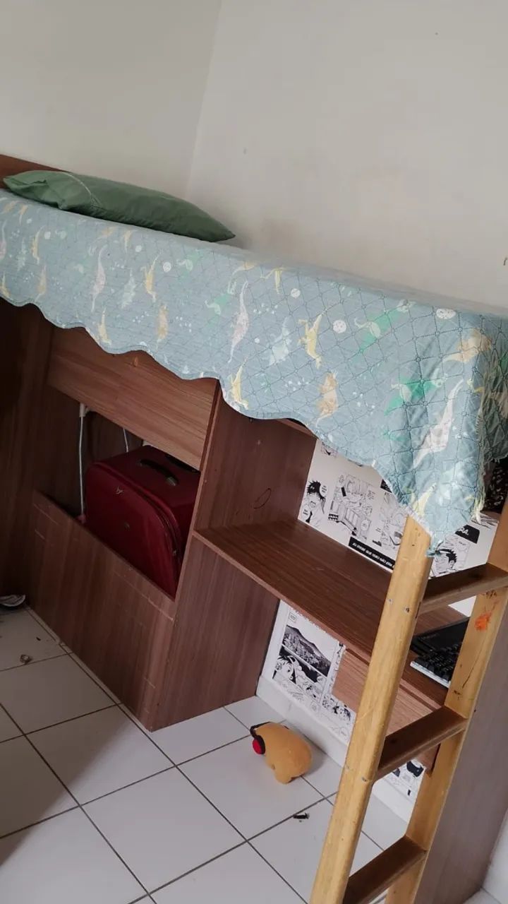 Cama suspensa