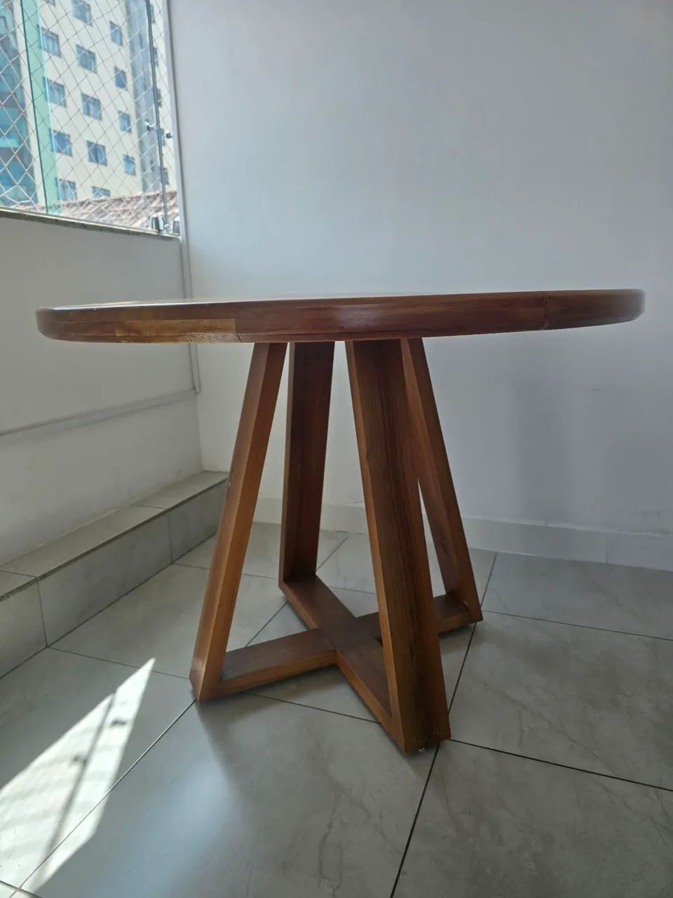 Mesa de madeira maciça  - Foto 2