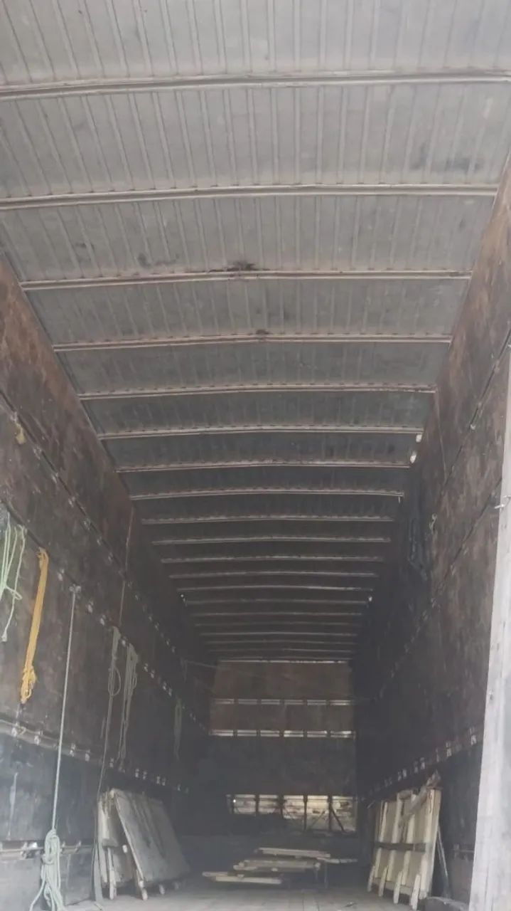 Carreta baú  - Foto 2