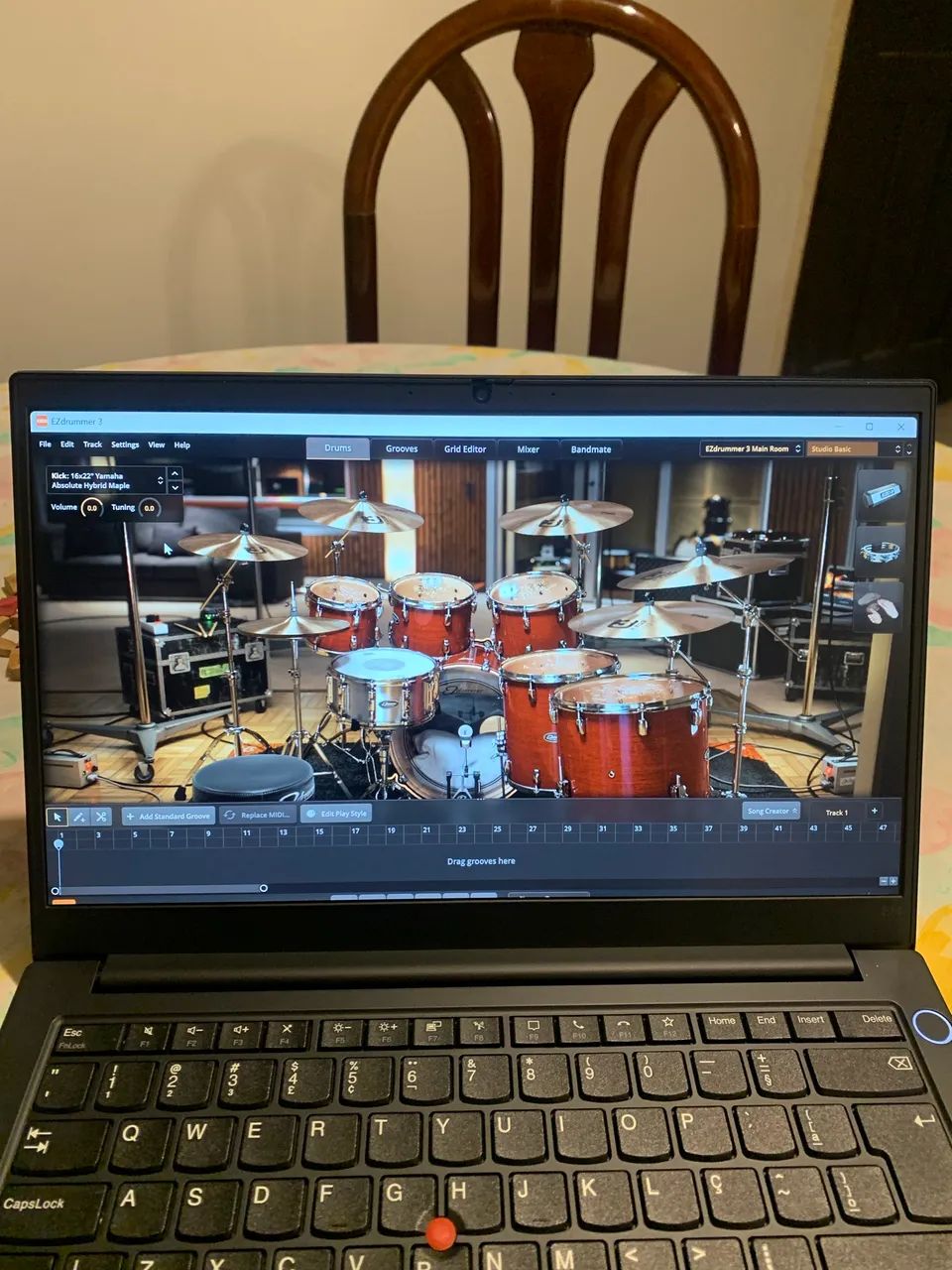 Alesis nitro mesh com notebook e interfere Scarlett top - Foto 4