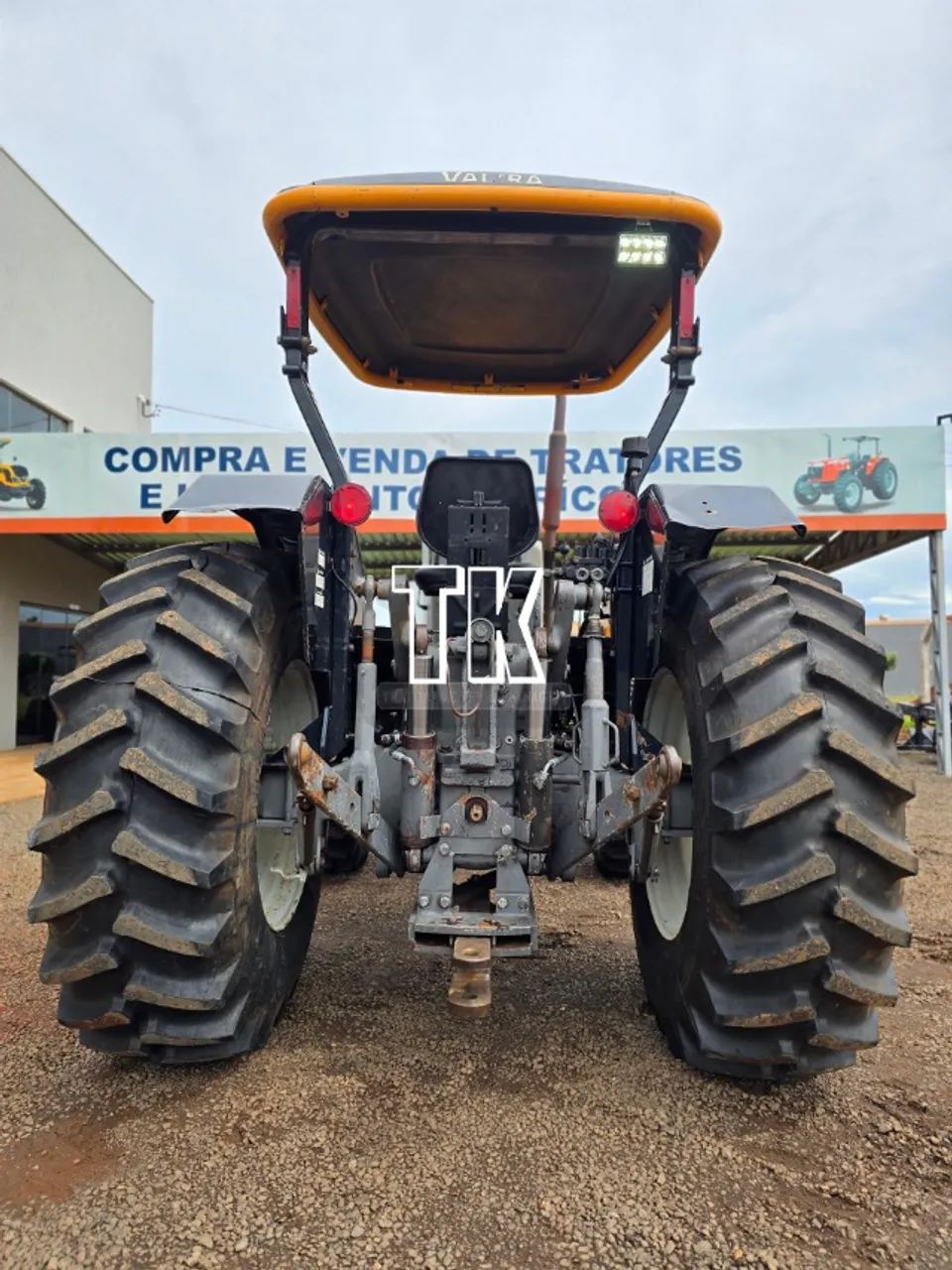 cod. 1429 TRATOR VALTRA A750 ANO 2012 COM REDUTOR DE VELOCIDADE - Tk Tratores Nova Andradi - Foto 3