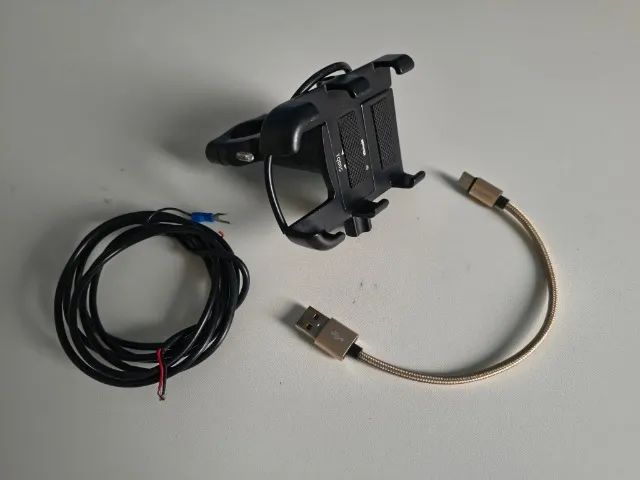 Suporte de celular para moto usb