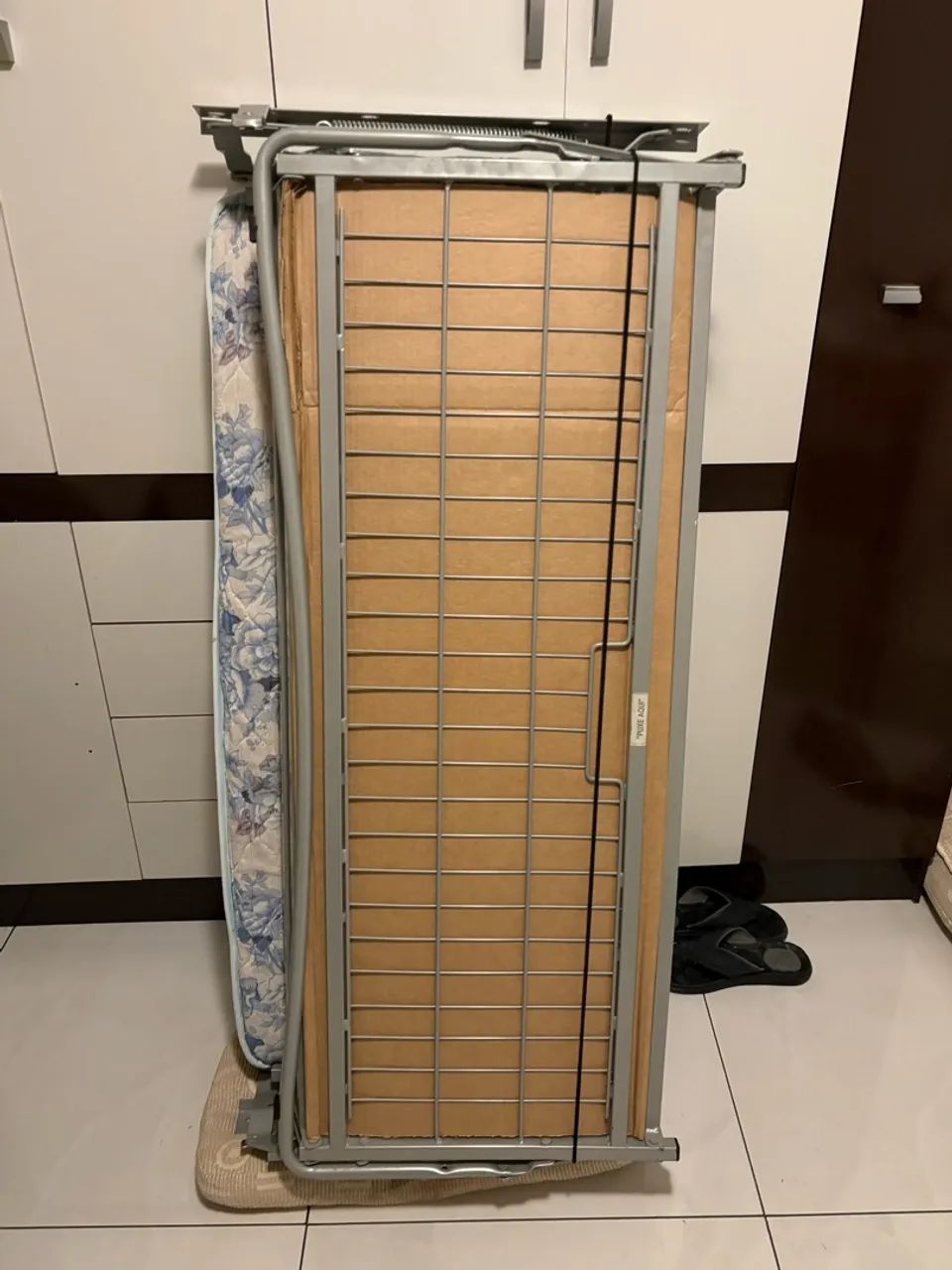 Doa-se estrutura de sofá cama tipo herval