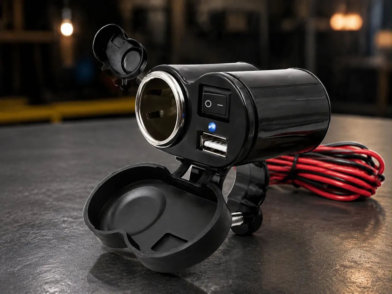 Carregador para Moto USB com Tomada 12V KP-572