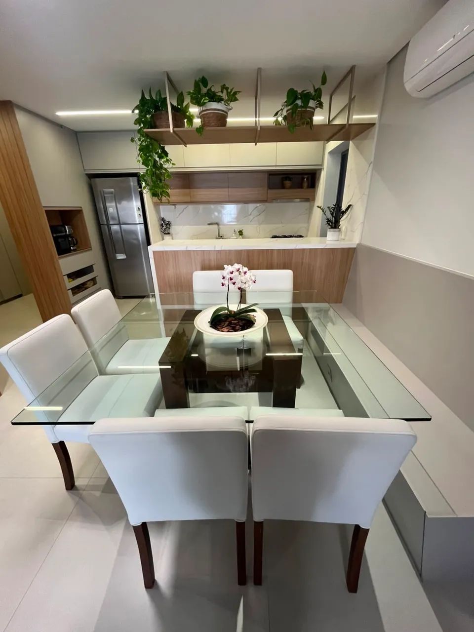 Mesa de vidro com 6 cadeiras  - Foto 2
