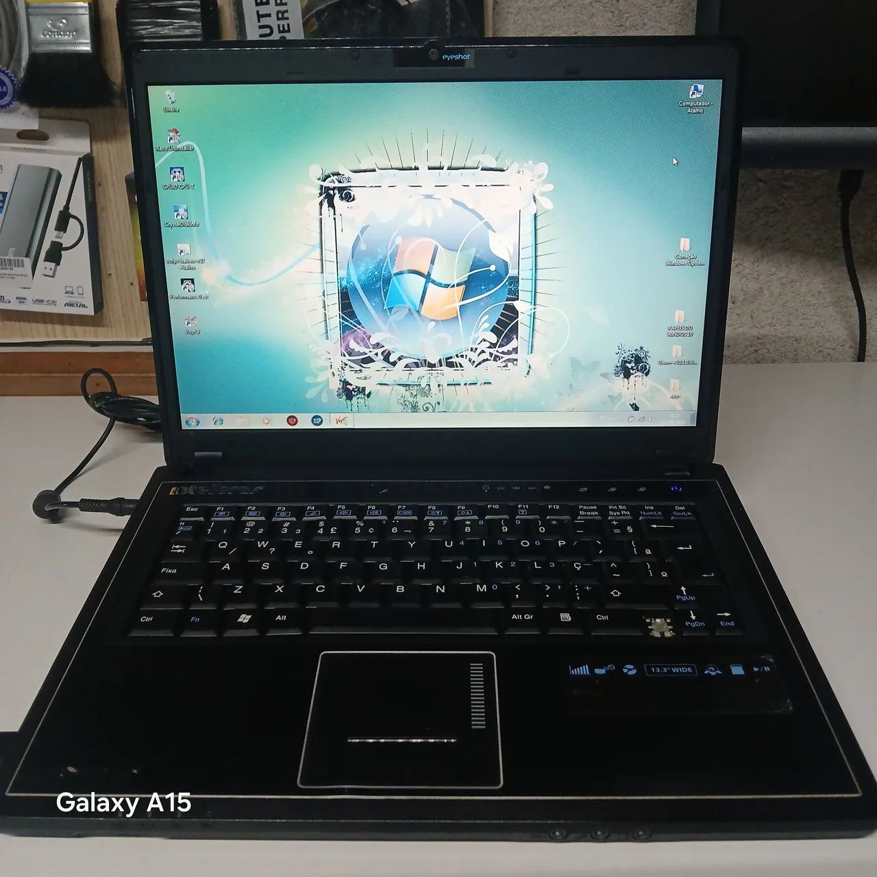 Vendo esse notebook DDR2 da intelbras funcionando 