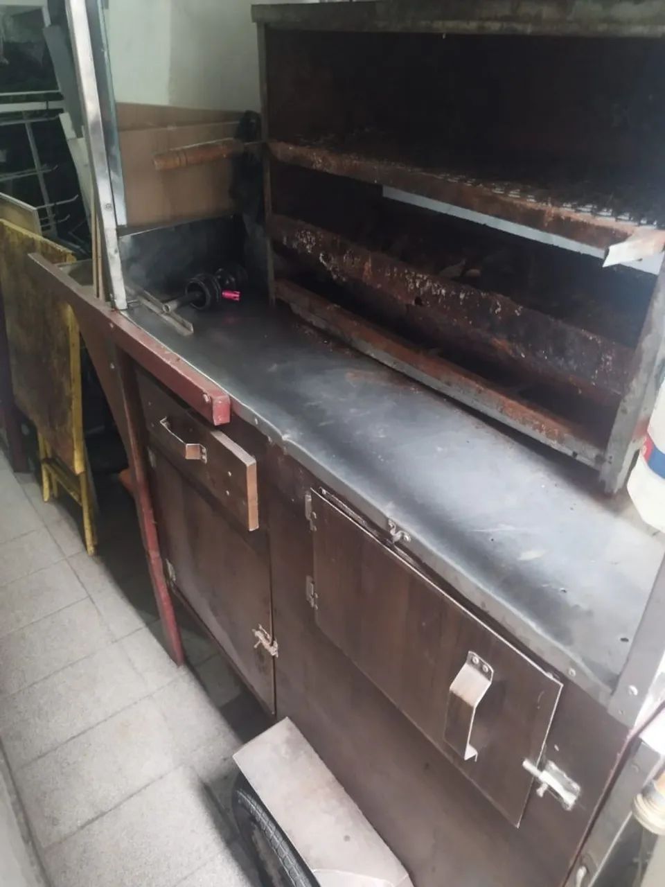 Carrinho de churrasco 