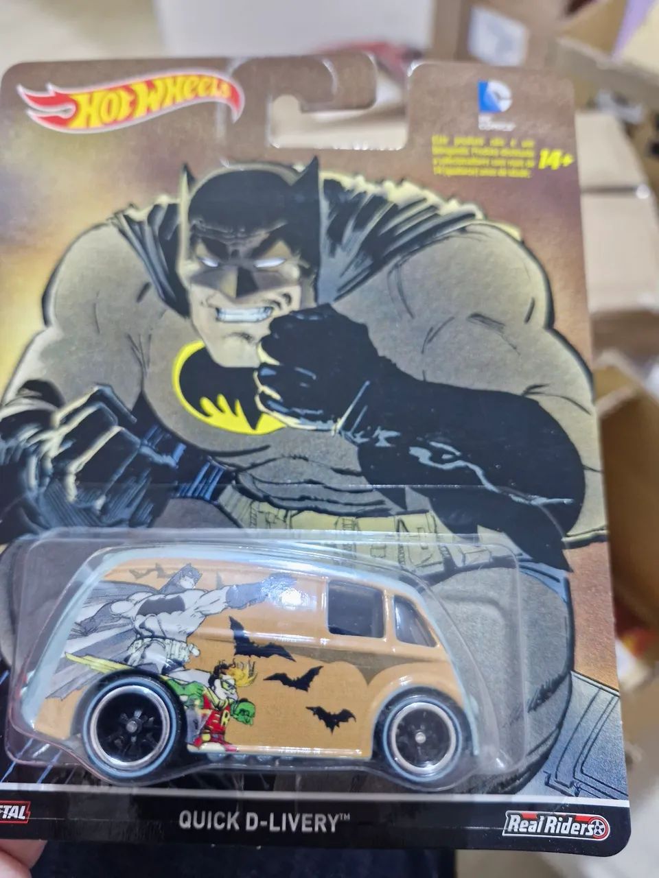HOT WHEELS PREMIUM QUICK D-LIVERY - BATMAN DC COMICS - Foto 2