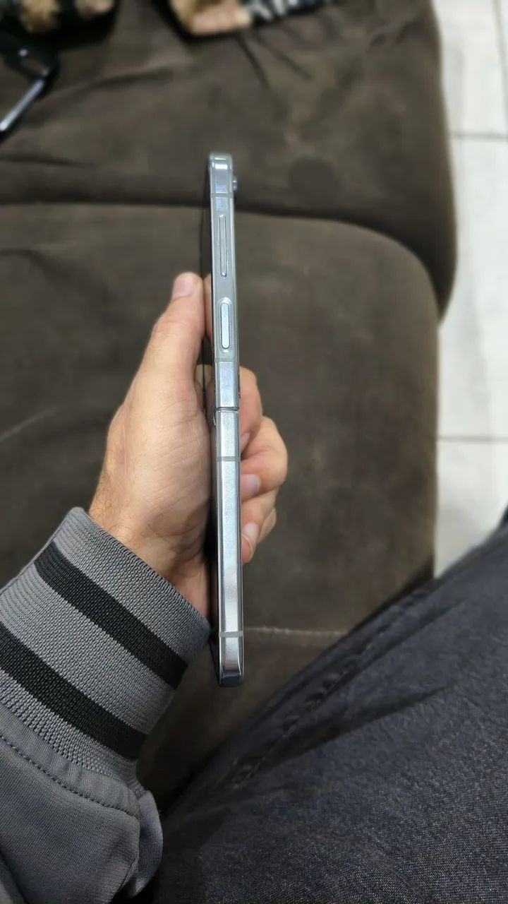 Galaxy Flip5 512GB touch não funciona. - Foto 4