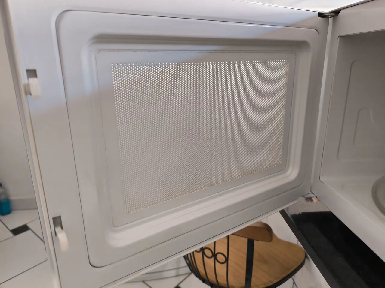 Microondas Electrolux 31L - Foto 4